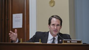 سيناتور-أمريكي-يحذر-من-“عواقب-مميتة”-لتسريبات-“البنتاغون”-على-أوكرانيا