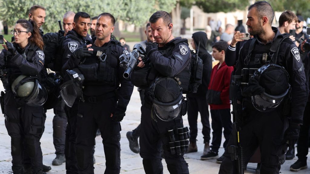 إسرائيل-تحظر-دخول-غير-المسلمين-إلى-الحرم-القدسي-حتى-نهاية-رمضان.-وبن-غفير:-خطأ-فادح-سيؤدي-للتصعيد