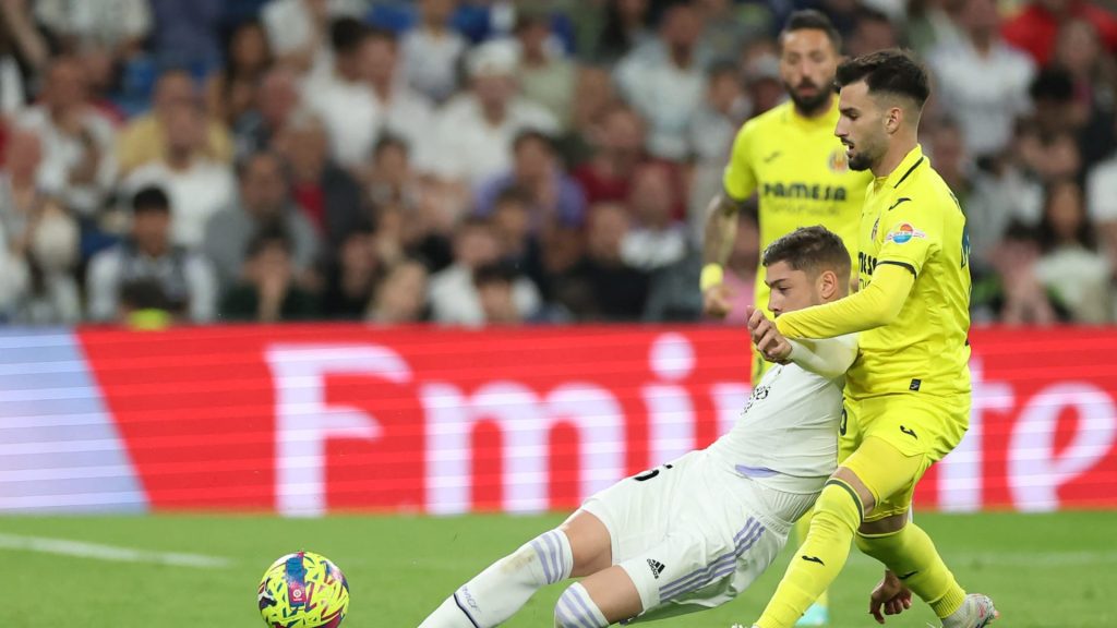 بعد-تورطه-بمشاجرة-مع-لاعب-ريال-مدريد.-ألكس-باينا-يتلقى-تهديدات-بالقتل