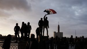 السعودية-حاولت-تجنب-“تساقط-الدومينو”.-وزير-سابق-يوضح-كيف-تعاملت-المملكة-مع-“الربيع-العربي”