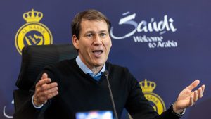 شاركنا-برأيك.-هل-استحق-المدرب-رودي-غارسيا-الإقالة-من-نادي-النصر؟