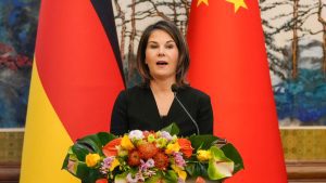 تيمنا-بوساطة-الصين-بين-السعودية-وإيران.-وزيرة-خارجية-ألمانيا-تطالب-بكين-بدور-مماثل-لإنهاء-حرب-أوكرانيا