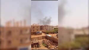 السودان.-فيديو-يظهر-إطلاق-نار-كثيف-ودوي-انفجارات-في-الخرطوم