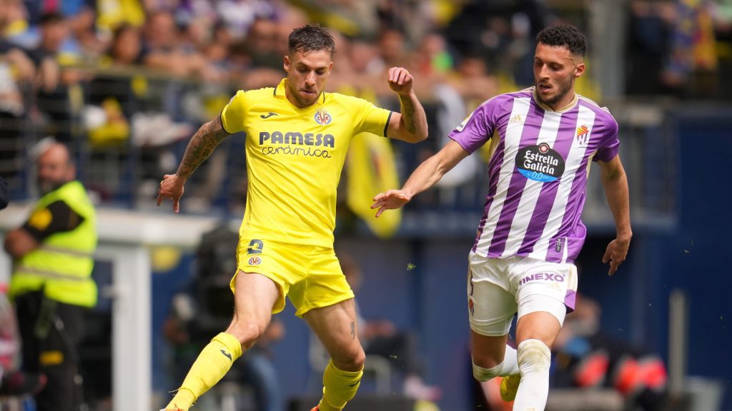 لاعبا-منتخب-المغرب-يخطفان-الأنظار-خلال-مباراة-بلد-الوليد-و-فياريال