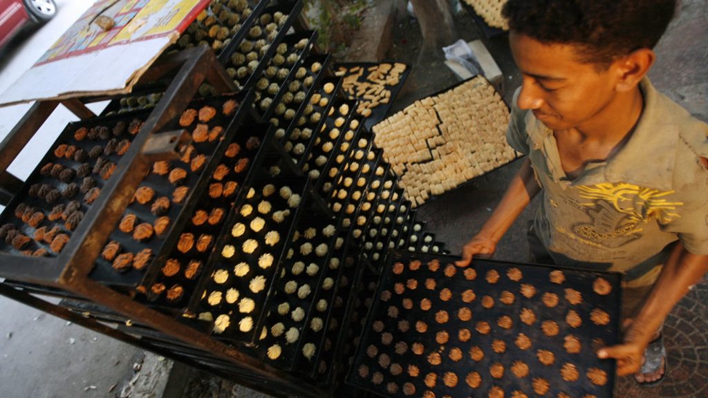 مصر-ارتفاع-أسعار-كعك-العيد-بأكثر-من-25%.و”الفاخر”-يسجل-6-آلاف-جنيه-للكيلو