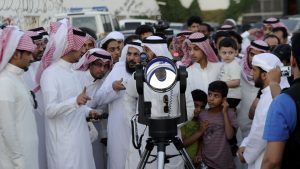 فلكي-سعودي:-رؤية-هلال-شوال-غير-ممكنة-الخميس-ولكن-فلكيا-الجمعة-أول-أيام-عيد-الفطر-2023