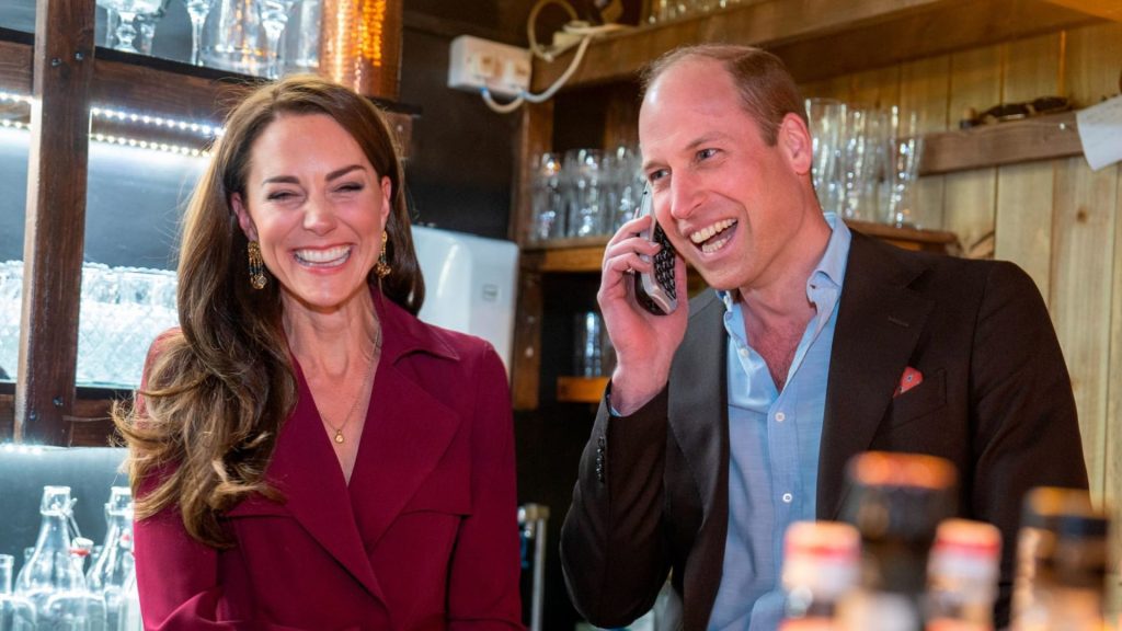 الأمير-ويليام-يرد-على-شخص-اتصل-بمطعم.-شاهد-صدمة-الزبون-عند-معرفته-بالأمر