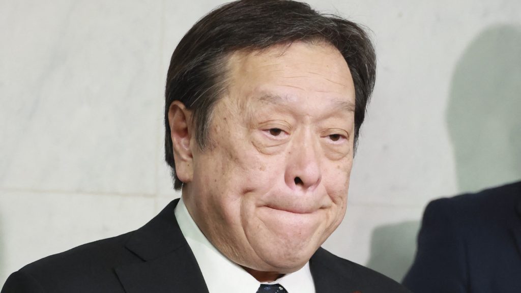 وزير-دفاع-اليابان-يلوح-بإسقاط-صاروخا-يحمل-القمر-الصناعي-الكوري-الشمالي-للتجسس