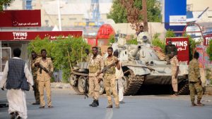 الجيش-السوداني:-تعرض-البعثة-القطرية-لإجلاء-الرعايا-لـ”النهب”