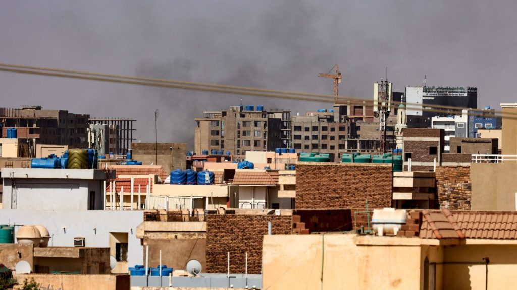 الخارجية-الأمريكية-تبلغ-رعاياها-بتنظيم-قافلة-إخلاء-من-السودان-بمساعدة-الإمارات-وتركيا