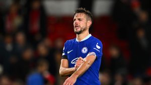 سيزار-أزبيليكويتا-يزيد-من-أوجاع-تشيلسي-ويُثير-غضب-الجماهير.-ماذا-فعل؟