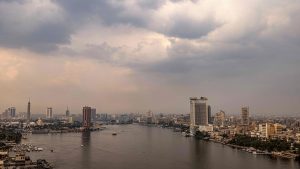 مصر.-تقديم-الساعة-60-دقيقة-لبدء-التوقيت-الصيفي-بعد-7-سنوات-من-إلغائه-ومسؤول:-الهدف-توفير-الدولار