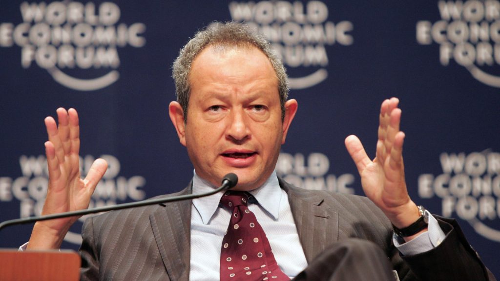 “أنا-عاطفي”.-نجيب-ساويرس-يرد-على-سؤال-عن-عدم-اتخاذ-قرار-مماثل-لخطوة-شقيقه-سميح