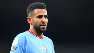 الجزائري-رياض-محرز-يحقق-رقمًا-جديدًا-في-البريميرليغ.-هذا-ما-قاله-جمهور-الكرة-عن-أدائه