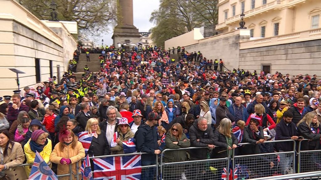 شاهد-بدء-مراسم-تتويج-تشارلز-الثالث-ملكا-لبريطانيا