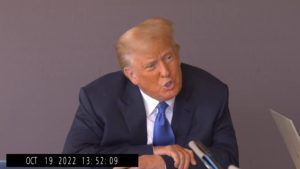 فيديو-لشهادة-ترامب-في-واقعة-“اغتصاب-الصحفية-كارول”.-أخطأ-بين-زوجته-ومتهمته