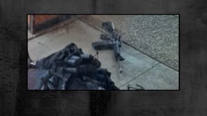 ببندقية-هجومية-وعتاد-تكتيكي.-شاهد-كيف-هاجم-مسلح-مركزا-تجاريا-في-تكساس