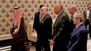 أكاديمي-إماراتي-يُعلق-على-موقف-قطر-من-عودة-سوريا-إلى-الجامعة-العربية