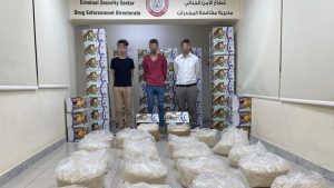 مُخبأة-في-“صناديق-مشمش”.-شرطة-أبوظبي-تضبط-مليوني-قرص-كبتاغون