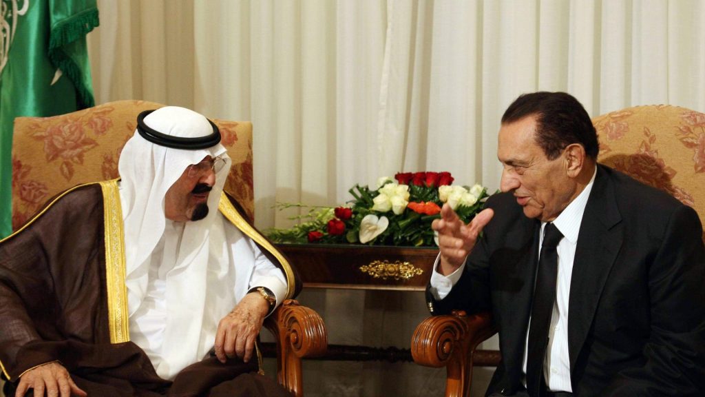 علاء-مبارك-ينشر-فيديو-لوالده-مع-الملك-عبدالله-بن-عبدالعزيز-وهكذا-علق-عليه