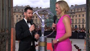 “هل-أنت-أعظم-لاعب-رسميًا-الآن؟”.-ميسي-يجيب-cnn-في-لقاء-حصري-بعد-فوزه-بجائزة-لوريوس