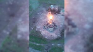 فيديو-يُظهر-اشتعال-النار-بكنيسة-في-باخموت-مع-تصاعد-القتال