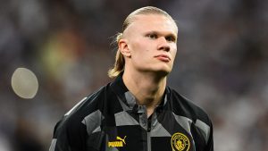 والد-هالاند-يوضح-سبب-طرده-من-مقصورة-ملعب-سانتياغو-برنابيو.-هل-اشتبك-مع-جماهير-ريال-مدريد؟