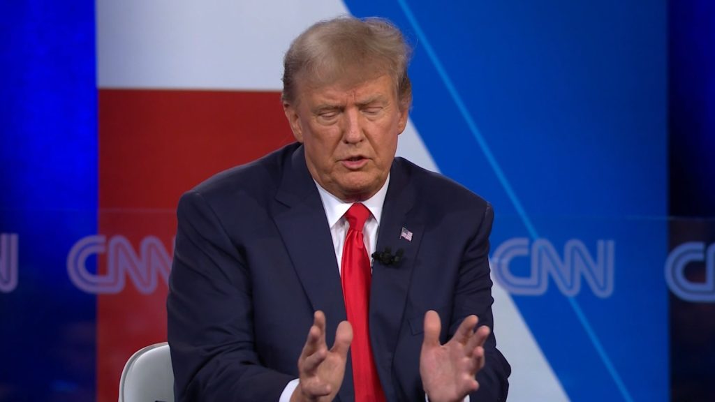 مذيعة-cnn-لترامب:-هل-ما-زلت-تحترم-بوتين؟-هكذا-رد-عليها