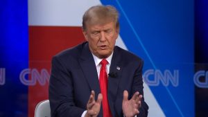 مذيعة-cnn-لترامب:-هل-ما-زلت-تحترم-بوتين؟-هكذا-رد-عليها