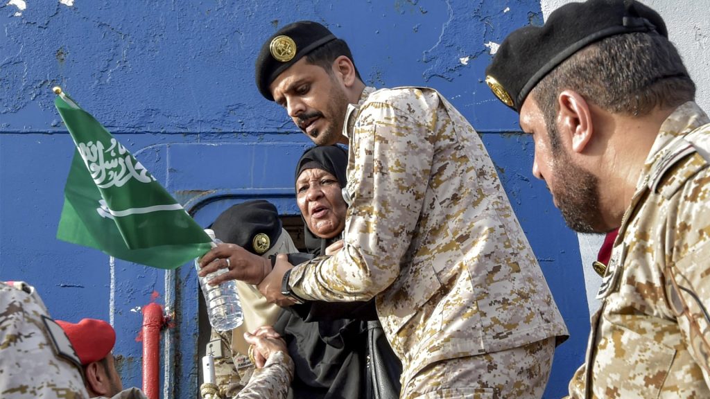 السعودية-تعلن-الانتهاء-من-تنفيذ-كامل-عمليات-الإجلاء-الإنسانية-من-السودان