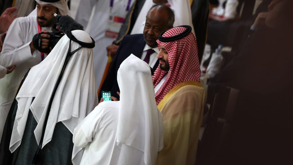 محمد-بن-سلمان-في-نهائي-كأس-الملك.-تفاعل-على-فيديو-وصول-ولي-العهد-إلى-ملعب-الجوهرة