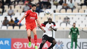 حديث-أمير-قطر-مع-عمر-السومة-يُثير-تكهنات-حول-عودة-المهاجم-السوري-لأهلي-جدة