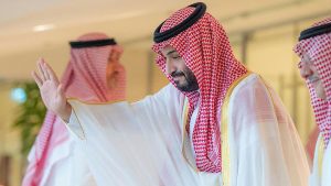 فيديو-محمد-بن-سلمان-ولقطة-مع-اللاعب-ياسر-الشهراني-يثير-تفاعلا