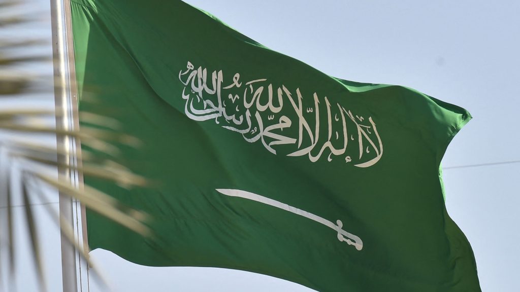 السعودية-تحبط-محاولة-تهريب-35-كيلوغراما-من-الستائر-المشبعة-بـ”الشبو”