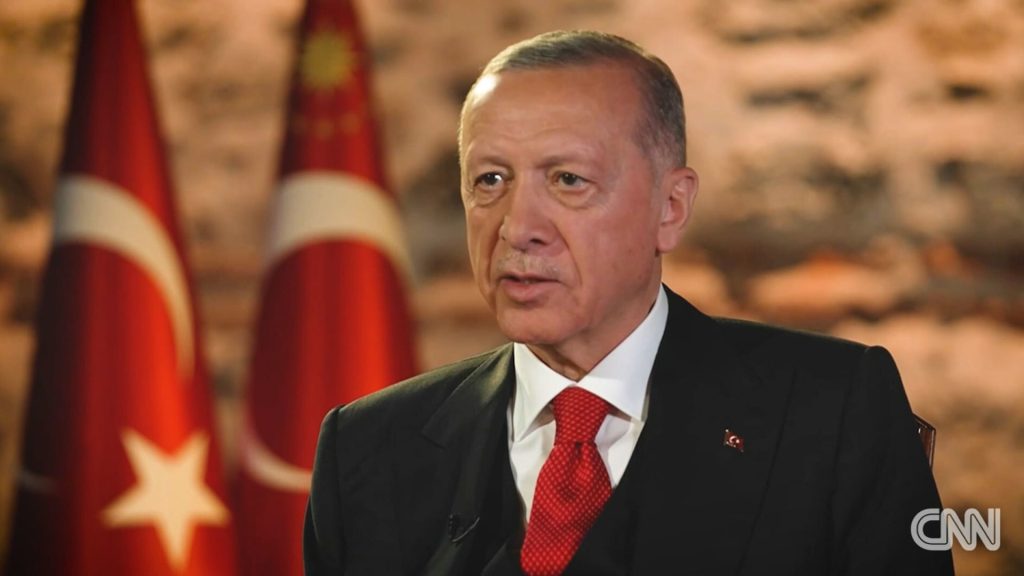 أردوغان-يشيد-بـ-“العلاقة-الخاصة”-مع-بوتين-قبل-انتخابات-الإعادة-الحاسمة-في-تركيا