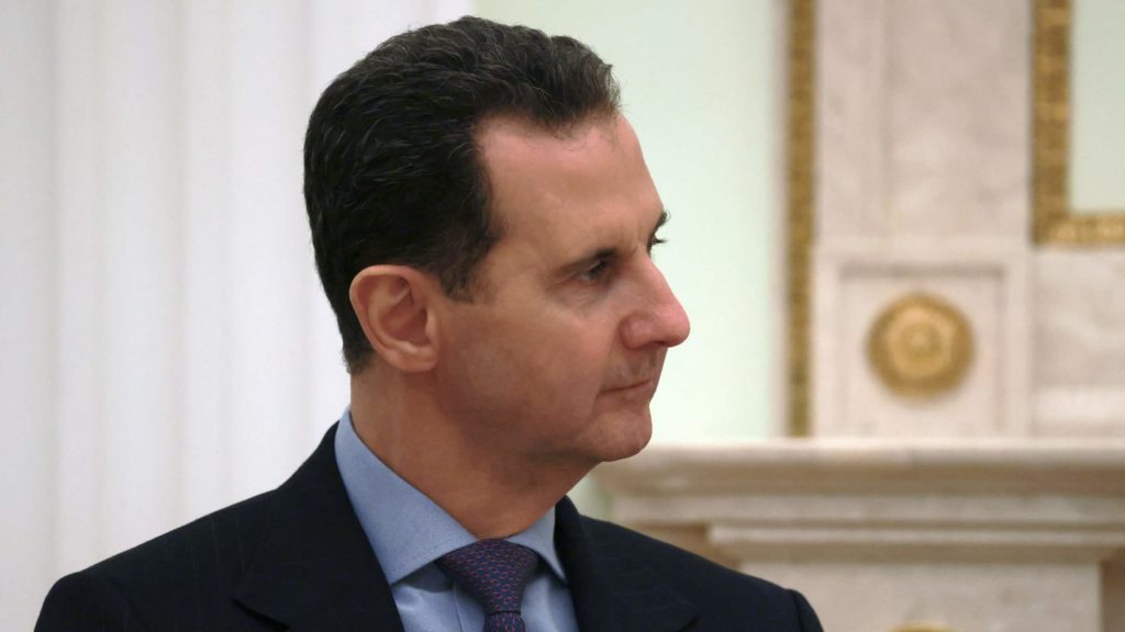 الأسد-يعول-على-“النظام-العالمي”-الجديد-للمساعدة-في-إعادة-تأهيله.-فهل-يمكن-إنعاش-اقتصاده-في-ظل-العقوبات؟