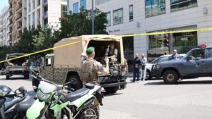 السفير-السعودي-في-لبنان-يبعث-رسالة-طمأنة-حول-المطيري-بعد-تحريره