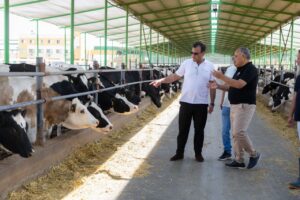 بنك الطعام المصري يعتمد خطة مستقبلية لتوسعات مزرعة "وفرة" بالبحيرة