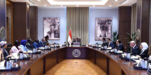 رئيس الوزراء يلتقى الأمين العام لمنظمة " الكنفجيس "