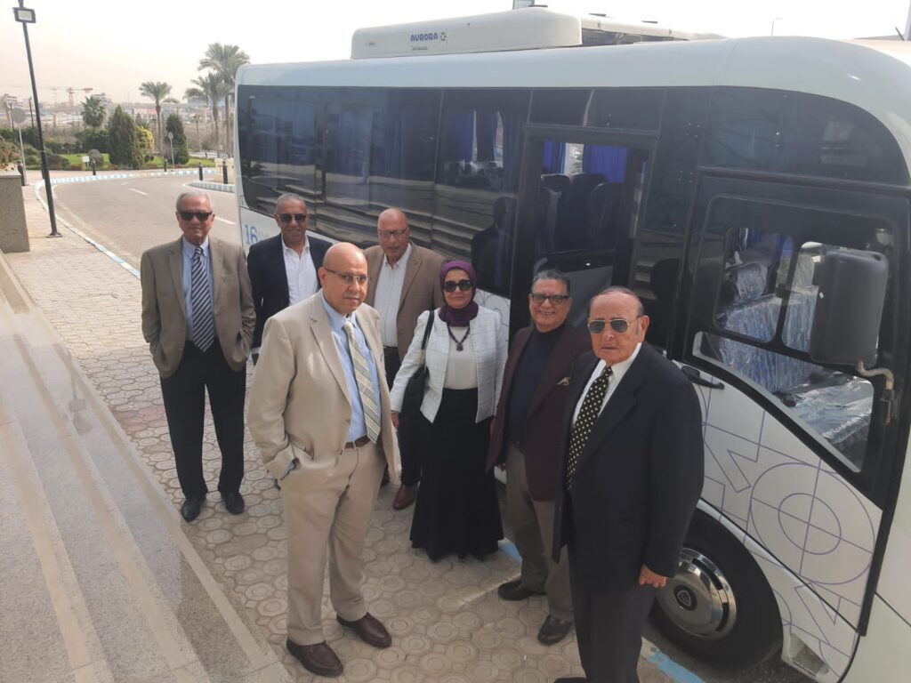 رئيس جامعة النيل الأهلية يُدلي بصوته في الانتخابات الرئاسية