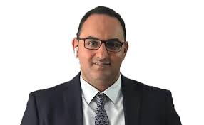 الدكتور محمد عبد الوهاب المحلل الاقتصادي والمستشار المالي