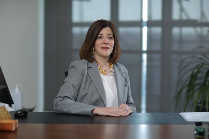 السيدة / هالة صادق، الرئيس التنفيذي وعضومجلس الإدارة لبنك بيت التمويل الكويتي- مصر: