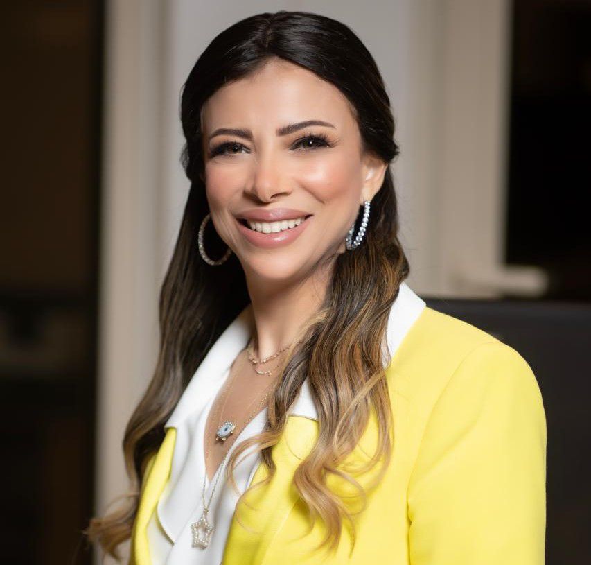 الأستاذة / داليا خورشيد - الرئيس التنفيذي لشركة بلتون القابضة