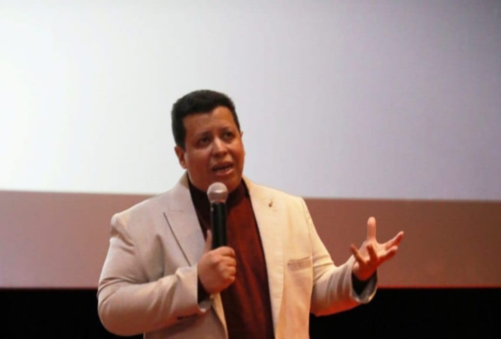 ماجد عارف، الرئيس التنفيذي لشركة «V.connct»