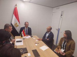 وزير الاتصالات