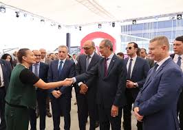 وزير الاتصالات وتكنولوجيا المعلومات