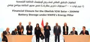 رئيس الوزراء يشهد مراسم توقيع عدد من الاتفاقيات