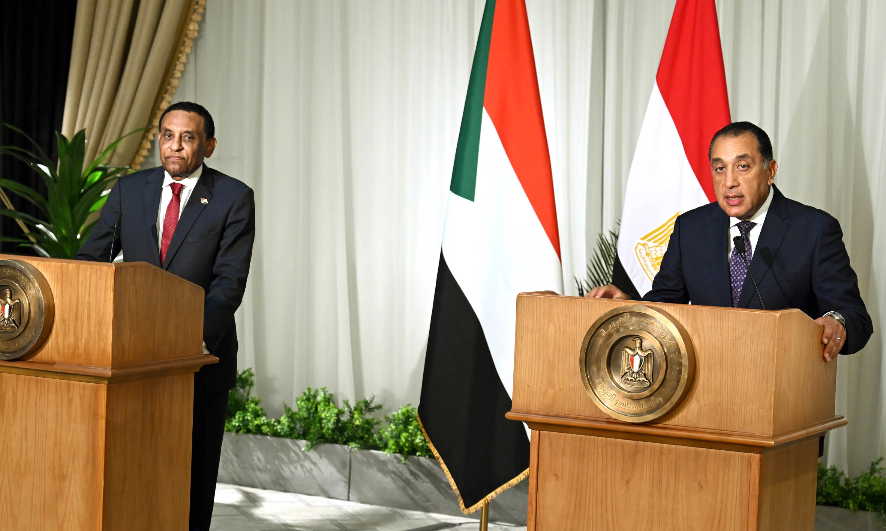 المؤتمر الصحفي المشترك لرئيسي وزراء مصر والسودان