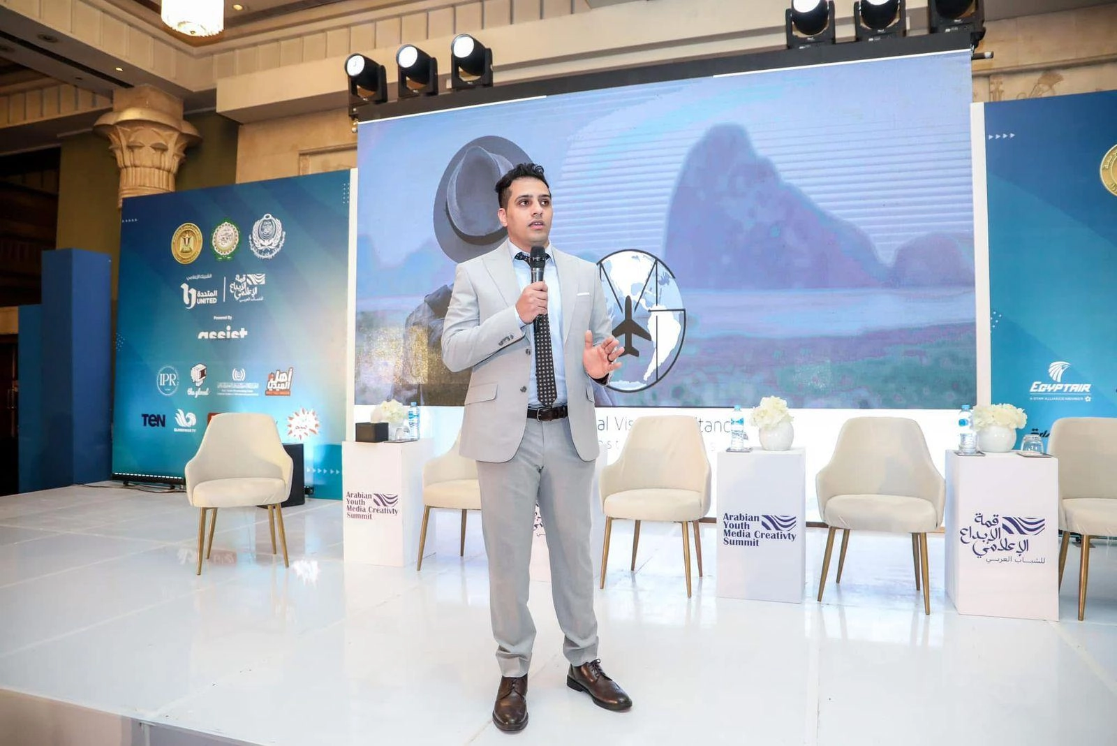 مصطفى جمال مؤسس شركة ام جى للهجرة