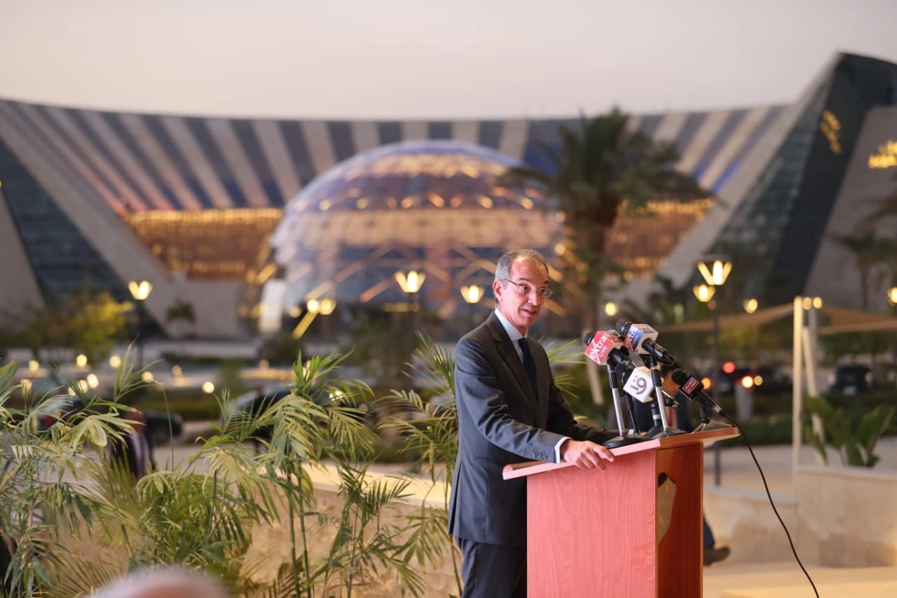 وزيرا الاتصالات و العدل